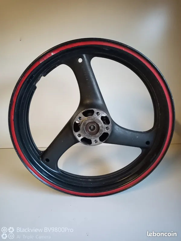 Jante avant SUZUKI BANDIT 600 de 1996
