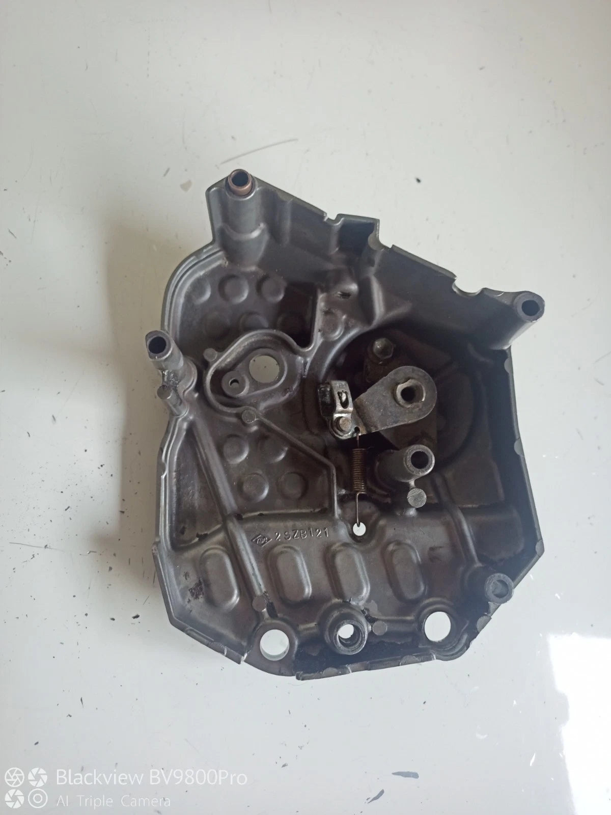 Cache pignon SUZUKI BANDIT 600 de 2001