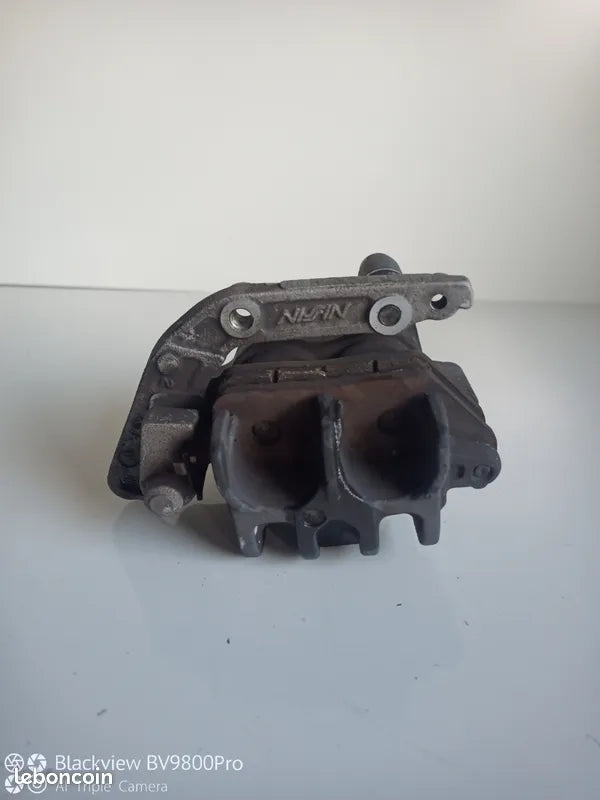 Etrier de frein avant gauche HONDA HORNET 600 de 1998