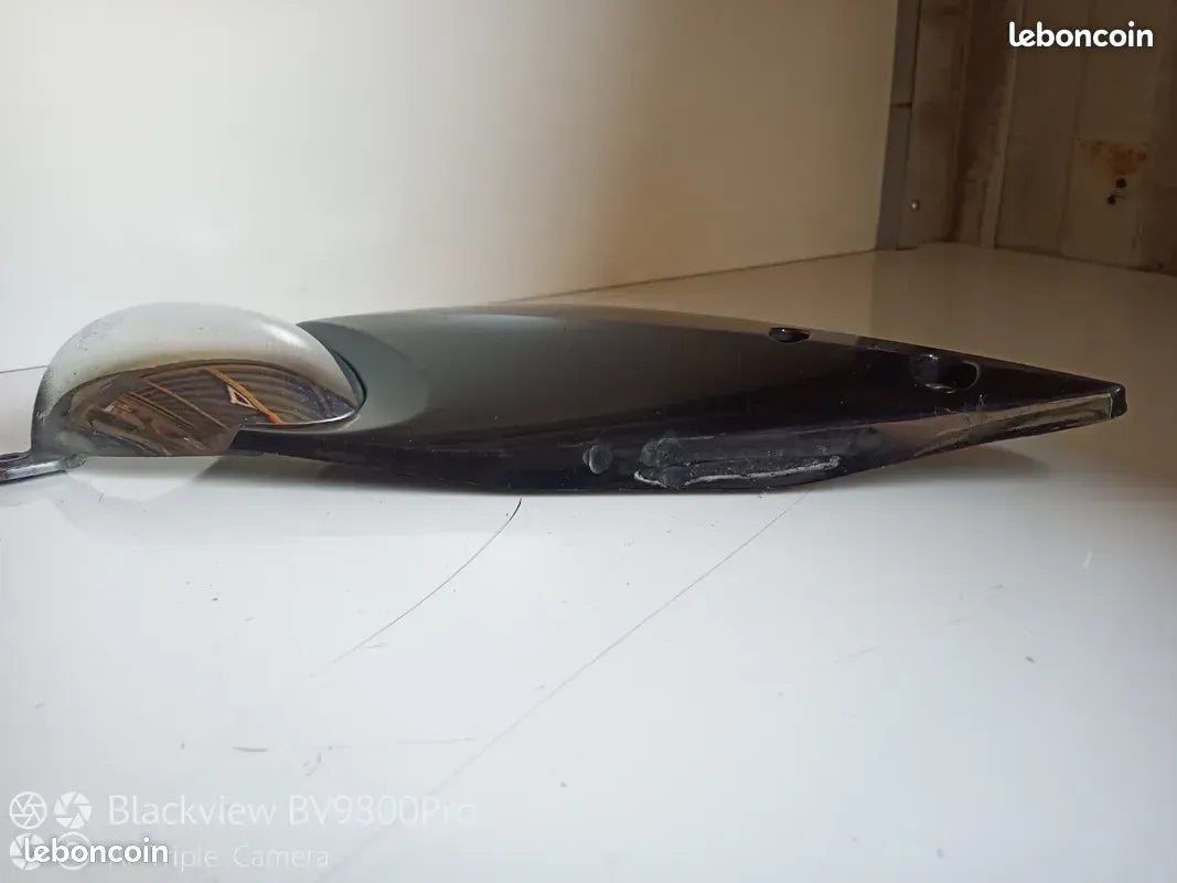 Carénage sous selle droit SUZUKI BANDIT 1200 de 2002