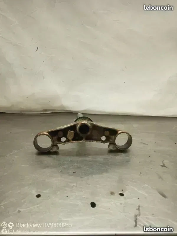 Té de fourche inférieur HONDA HORNET 600 de 1998