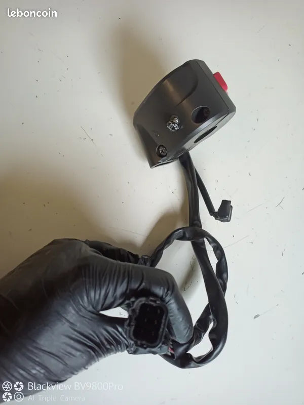 Commodo démarreur droit KAWASAKI Z750 de 2004