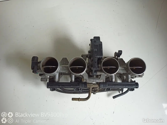 Rampe injection KAWASAKI Z750 de 2004