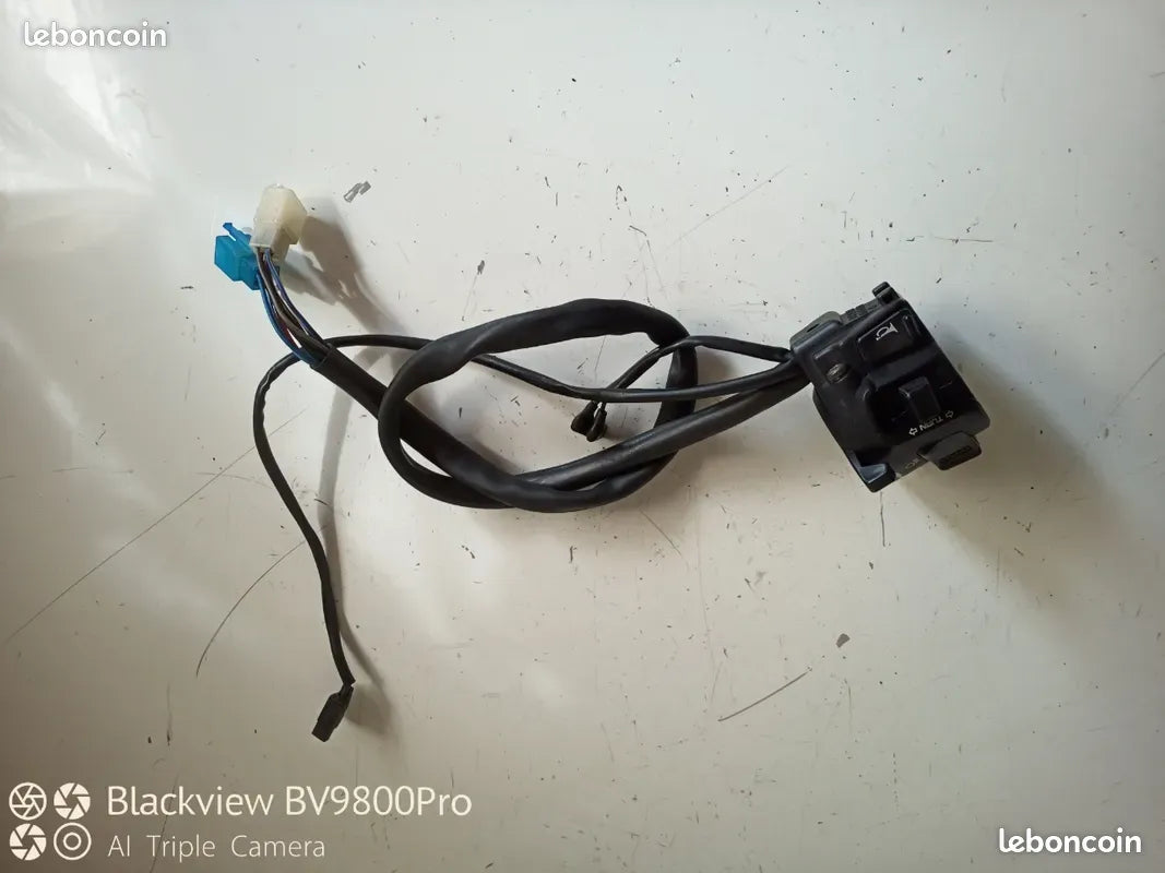 Commodo clignotant gauche HONDA HORNET 600 de 2003