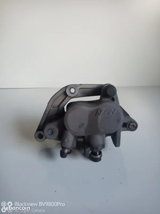 Etrier de frein avant droit HONDA HORNET 600 de 1998