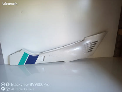Carénage arrière droit YAMAHA FZ750 de 1989