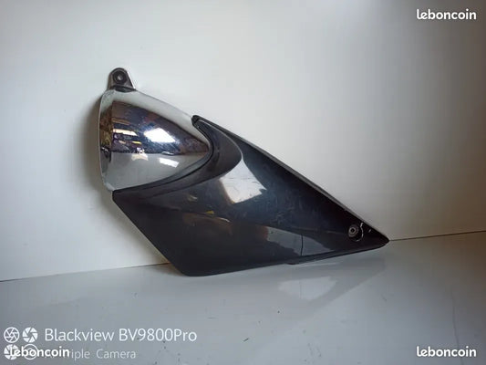 Carénage sous selle gauche SUZUKI BANDIT 1200 de 2002