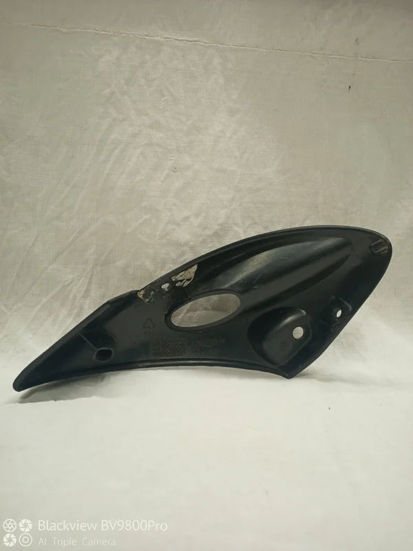 Carénage latéral gauche TRIUMPH TIGER 955i  de 2001