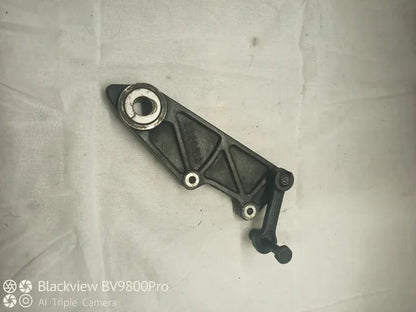 Support étrier de frein arrière TRIUMPH TIGER 955i de 2001