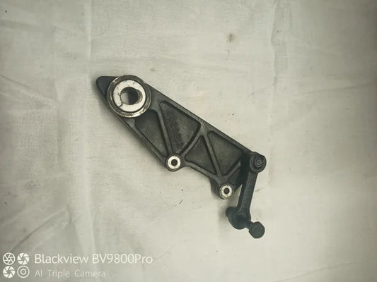 Support étrier de frein arrière TRIUMPH TIGER 955i de 2001