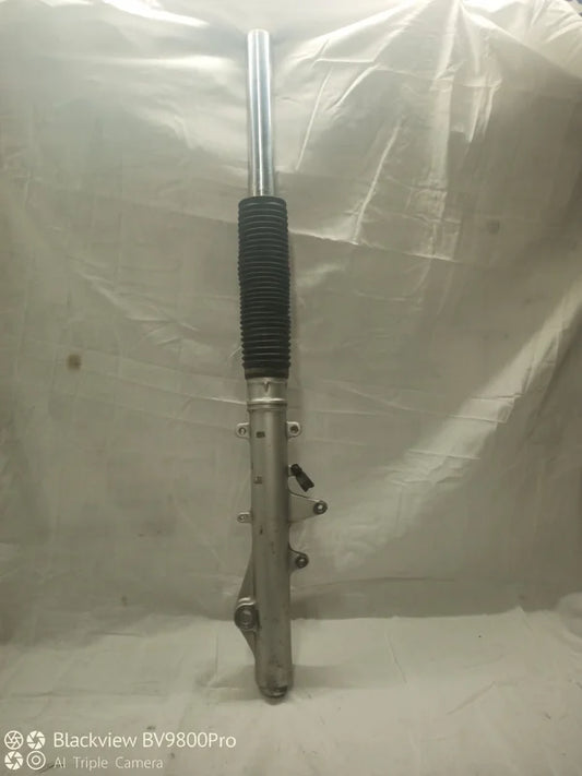 Tube de fourche gauche TRIUMPH TIGER 955i de 2001