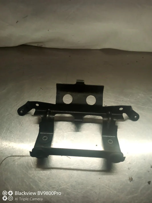 Support fixation feux arrière YAMAHA FZS FAZER 600 de 2003