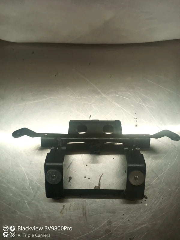 Support fixation feux arrière YAMAHA FZS FAZER 600 de 2003
