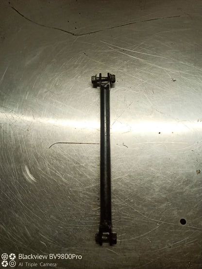 Barre fixation étrier de frein arrière YAMAHA FZS FAZER 600 de 2003