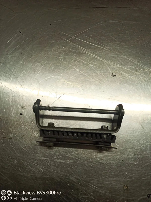 Support de réservoir YAMAHA FZS FAZER 600 de 2003
