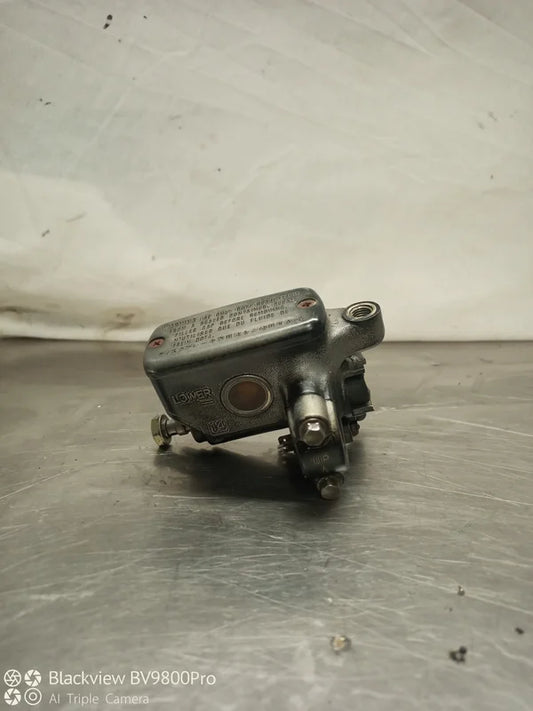 Maitre cylindre de frein avant HONDA HORNET 600 de 1998