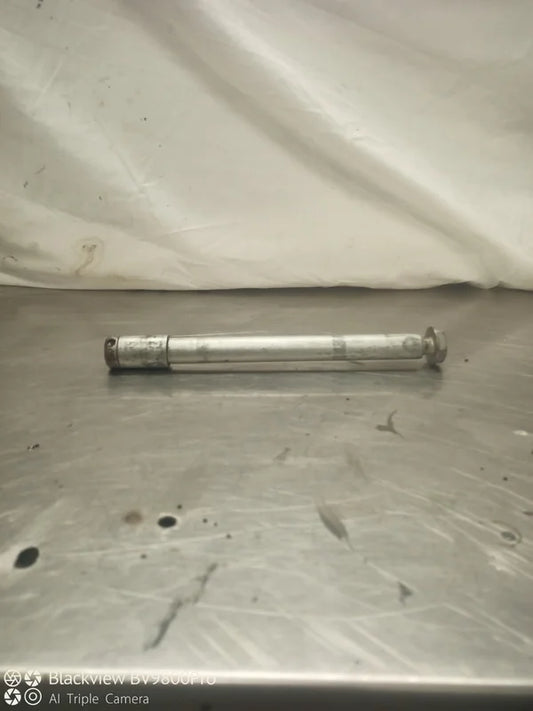 Axe de roue avant HONDA HORNET 600 de 1998