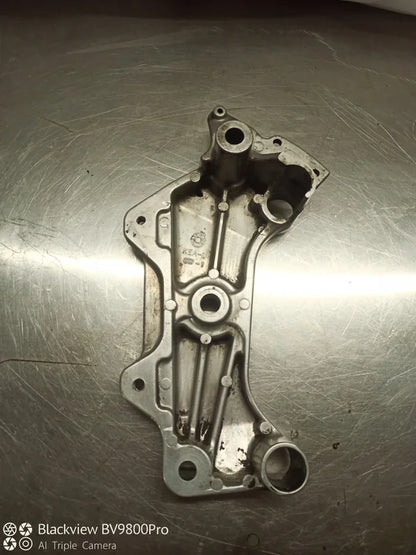 Platine support repose pieds latéral gauche HONDA HORNET 600 de 1998