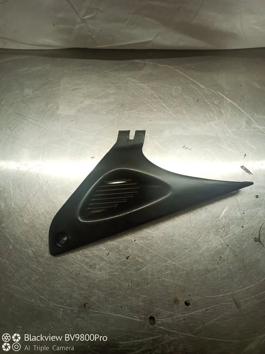 Carénage latéral droit SUZUKI SV650N de 2000
