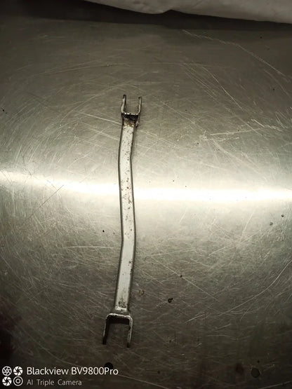 Barre fixation étrier de frein arrière SUZUKI SV650N de 2000