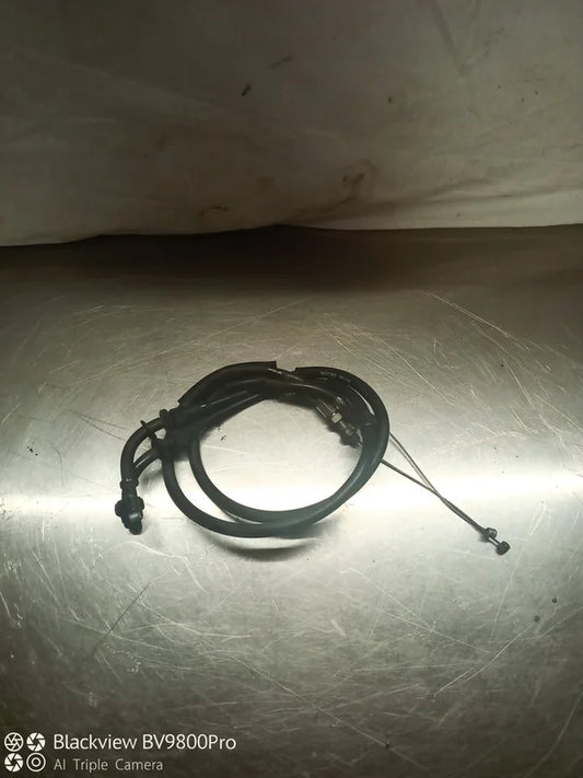 Cable d'accélérateur