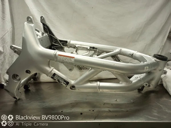Cadre partie avant SUZUKI SV650N de 2000
