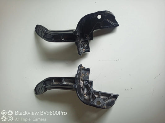 Support carénage tête de phare YAMAHA FZS FAZER 600 de 1999