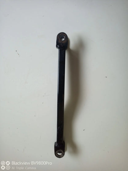 Barre de fixation étrier de frein arrière SUZUKI BANDIT 600 S de 2000