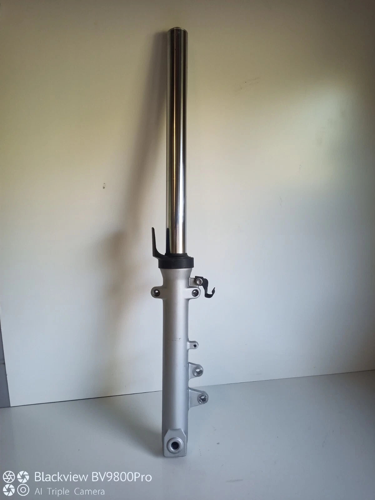 Tube de fourche gauche SUZUKI BANDIT 600 S de 2000