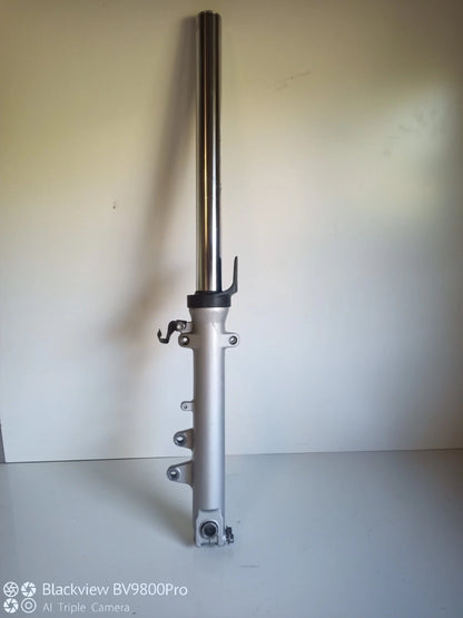 Tube de fourche droit SUZUKI BANDIT 600 S de 2000