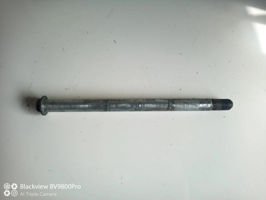 Axe de roue avant SUZUKI BANDIT 600 S de 2000