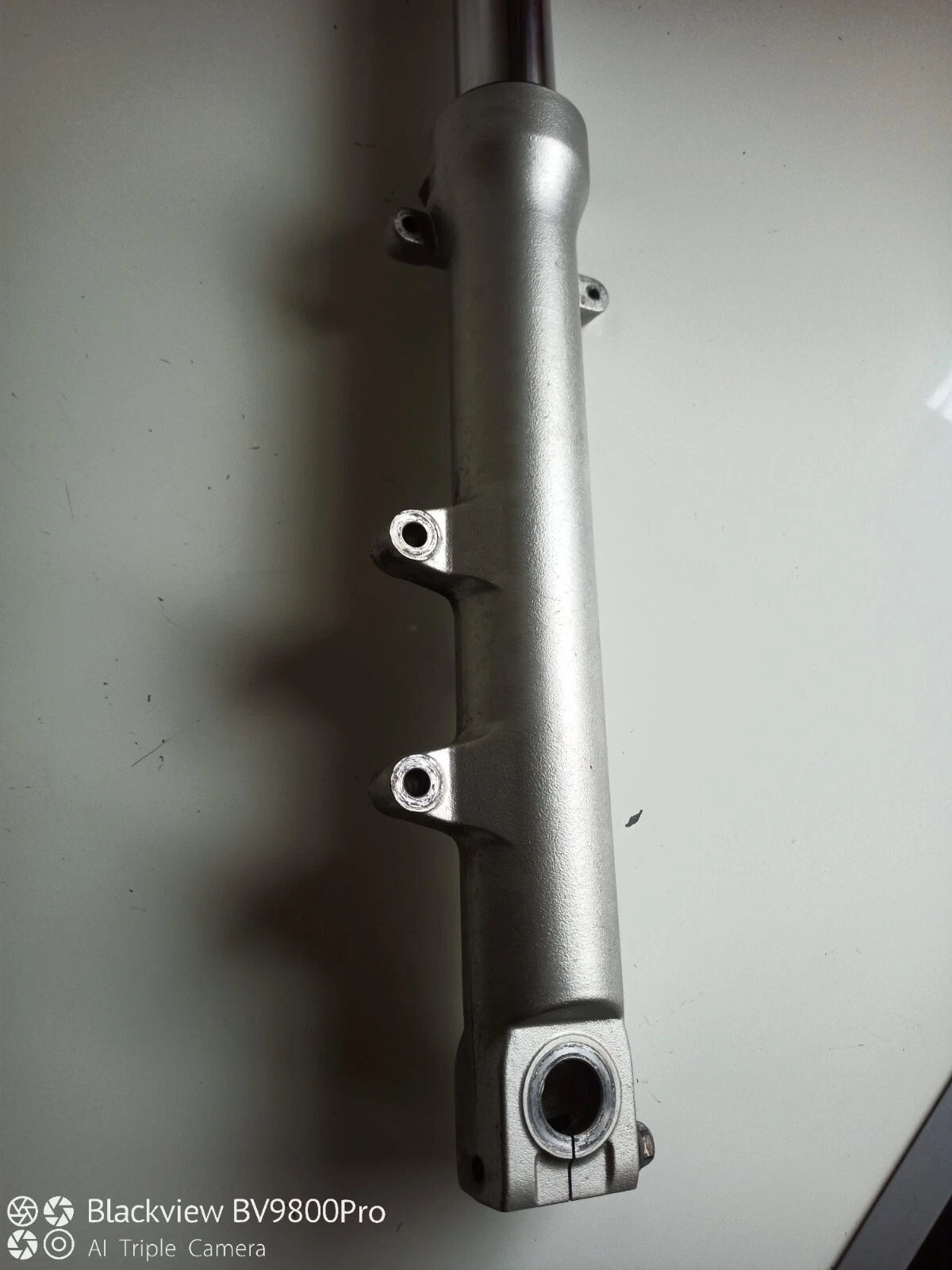Tube de fourche gauche HONDA HORNET 600 de 1998