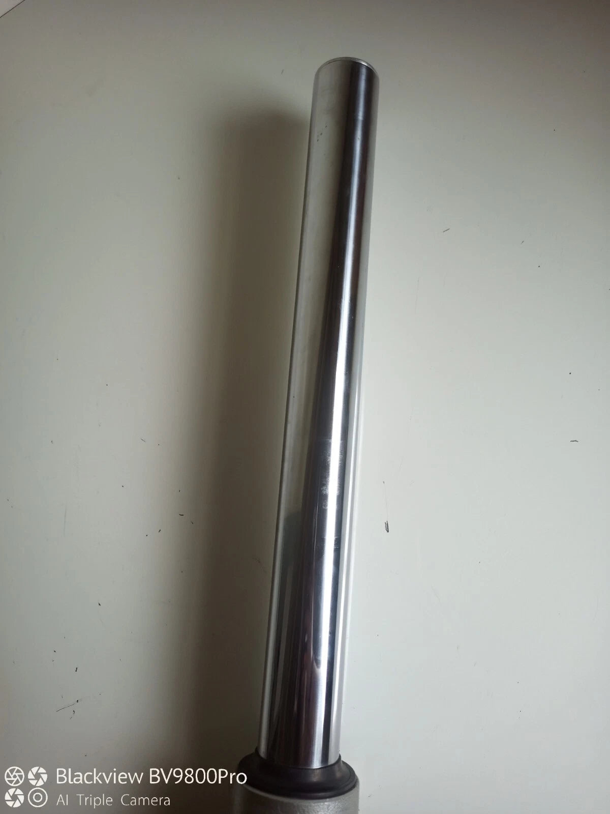 Tube de fourche gauche HONDA HORNET 600 de 1998
