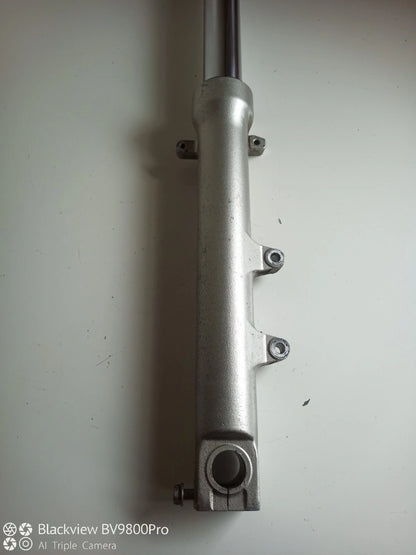 Tube de fourche droit HONDA HORNET 600 de 1998