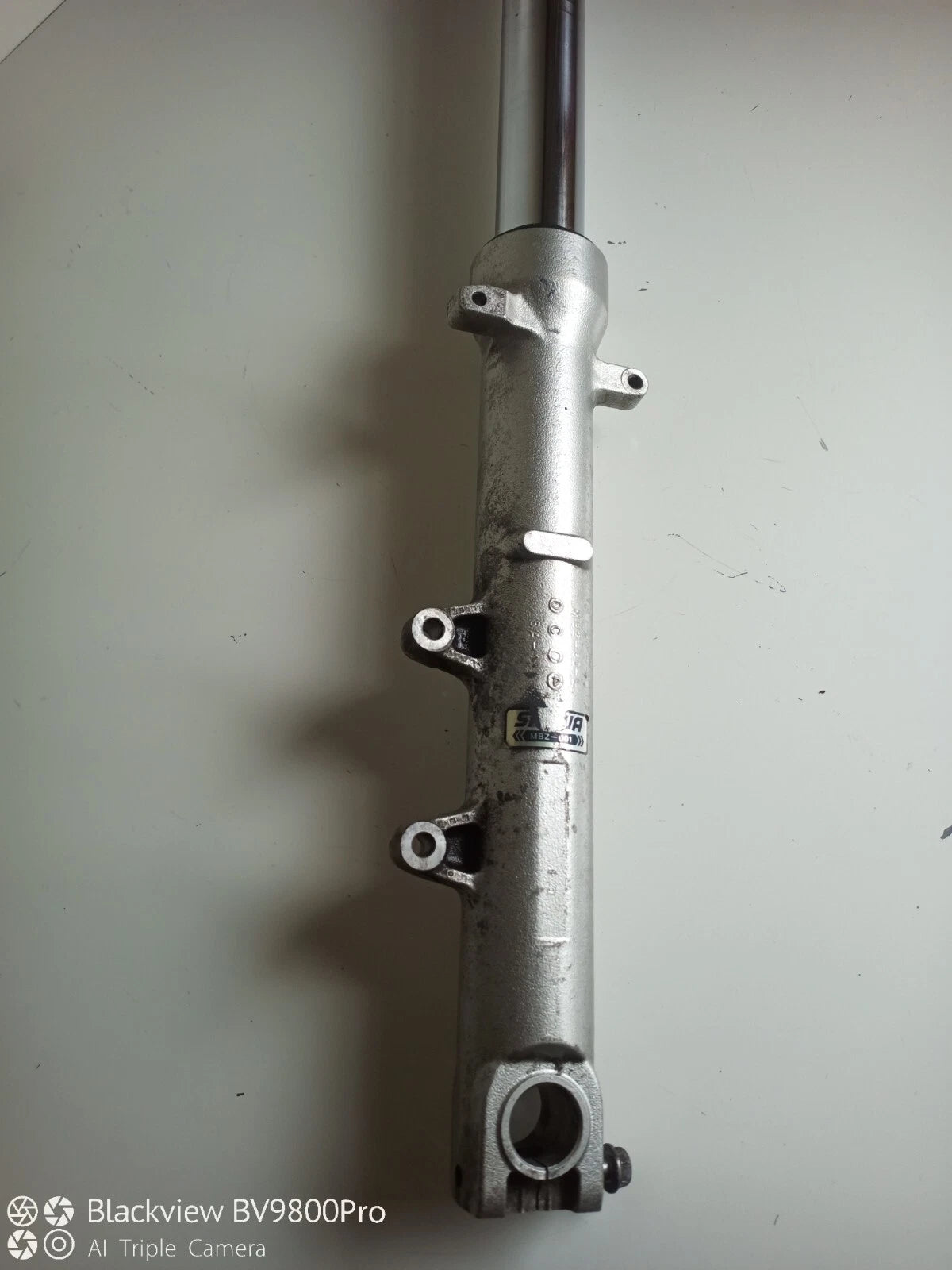 Tube de fourche droit HONDA HORNET 600 de 1998