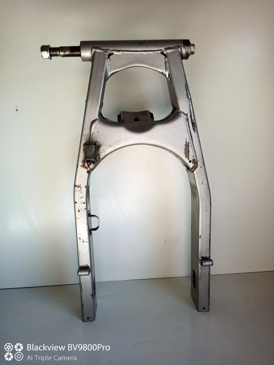 Bras oscillant SUZUKI BANDIT 600 de 1998