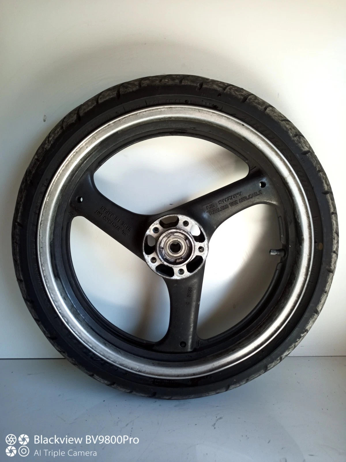Jante avant SUZUKI BANDIT 600 de 1998