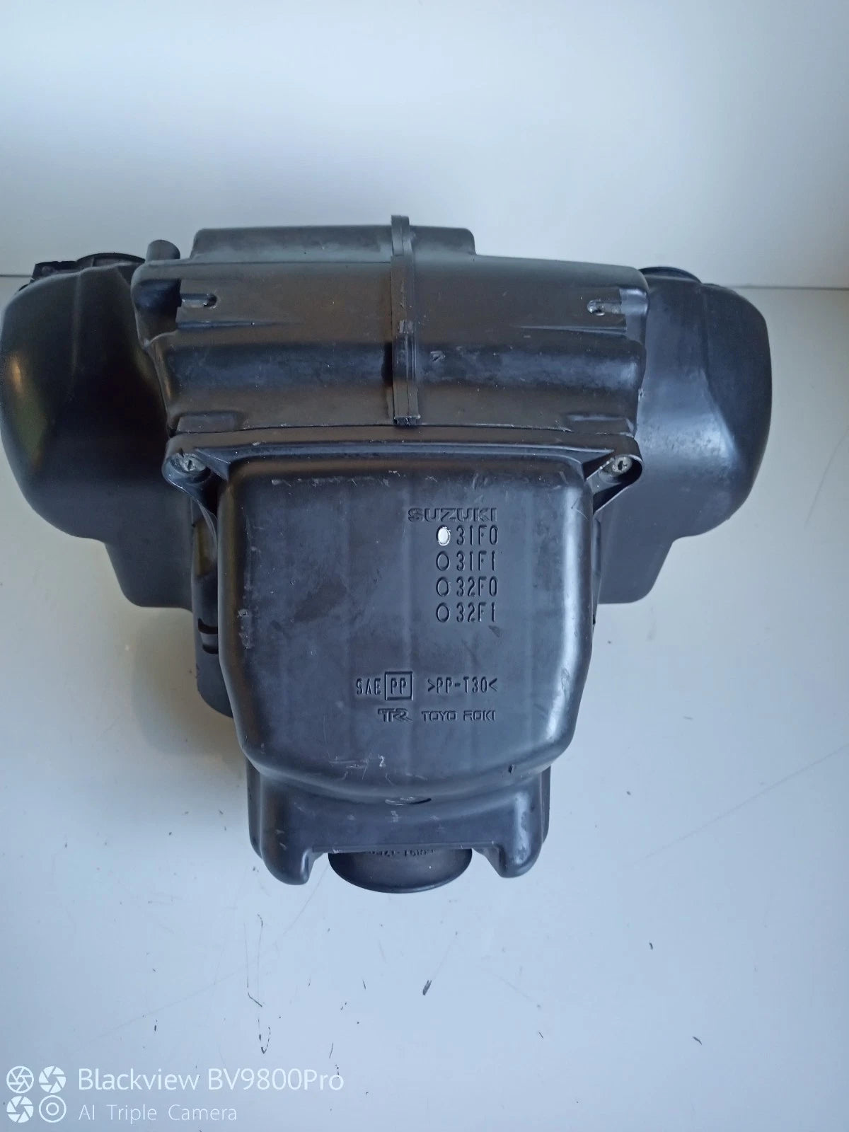 Boite à air SUZUKI BANDIT 600 S de 2001