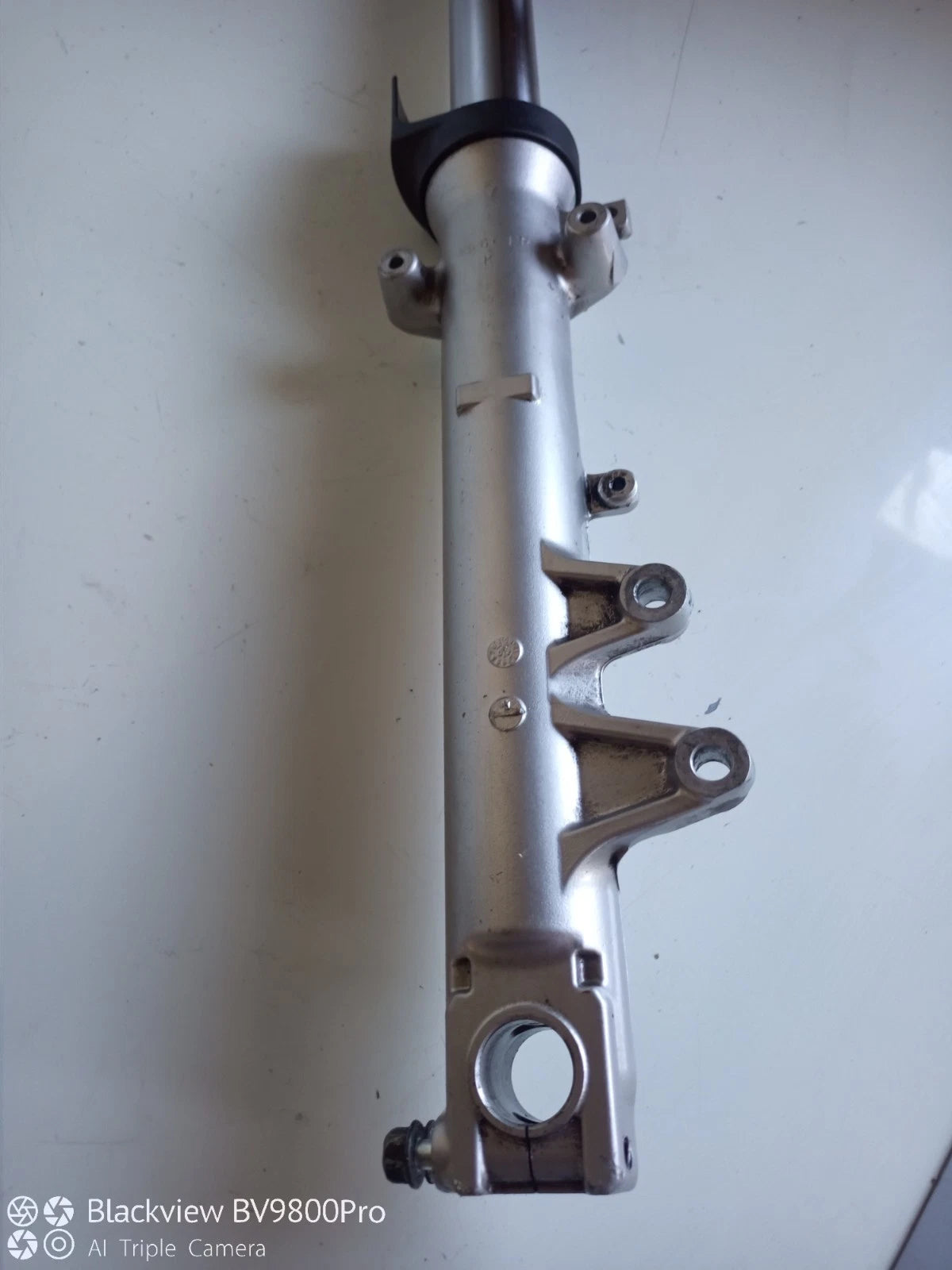 Tube de fourche droit SUZUKI BANDIT 600 S de 2001