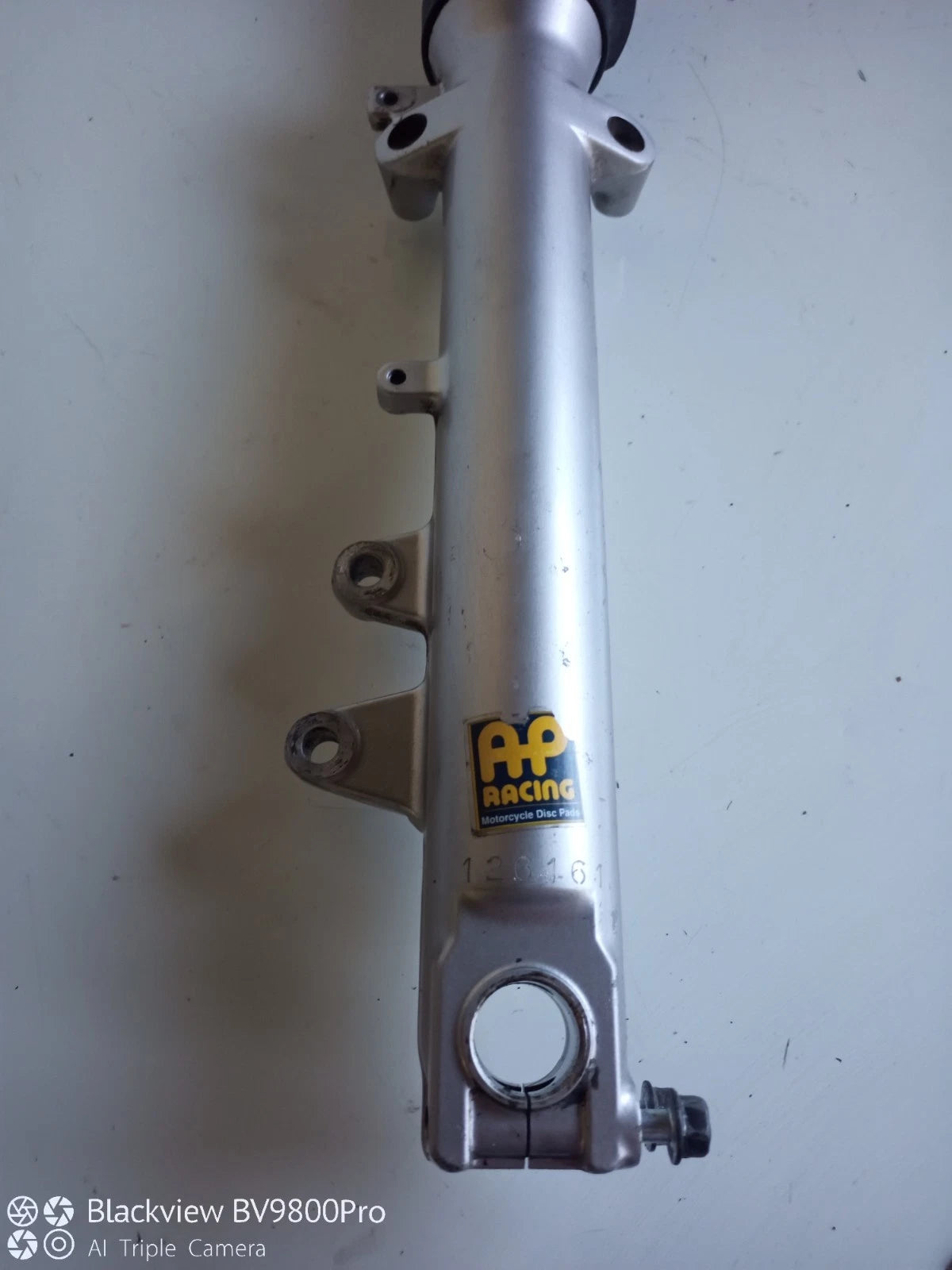 Tube de fourche droit SUZUKI BANDIT 600 S de 2001