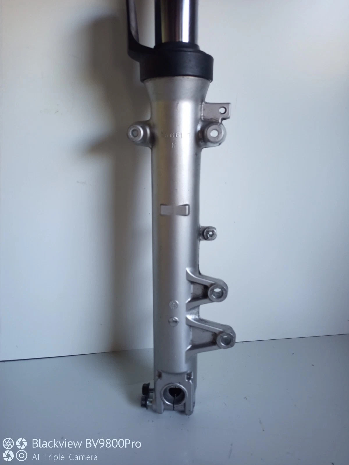 Tube de fourche droit SUZUKI BANDIT 600 S de 2001