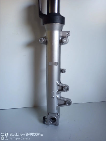 Tube de fourche droit SUZUKI BANDIT 600 S de 2001