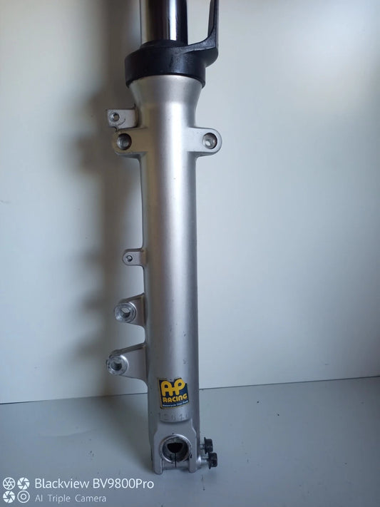 Tube de fourche droit SUZUKI BANDIT 600 S de 2001
