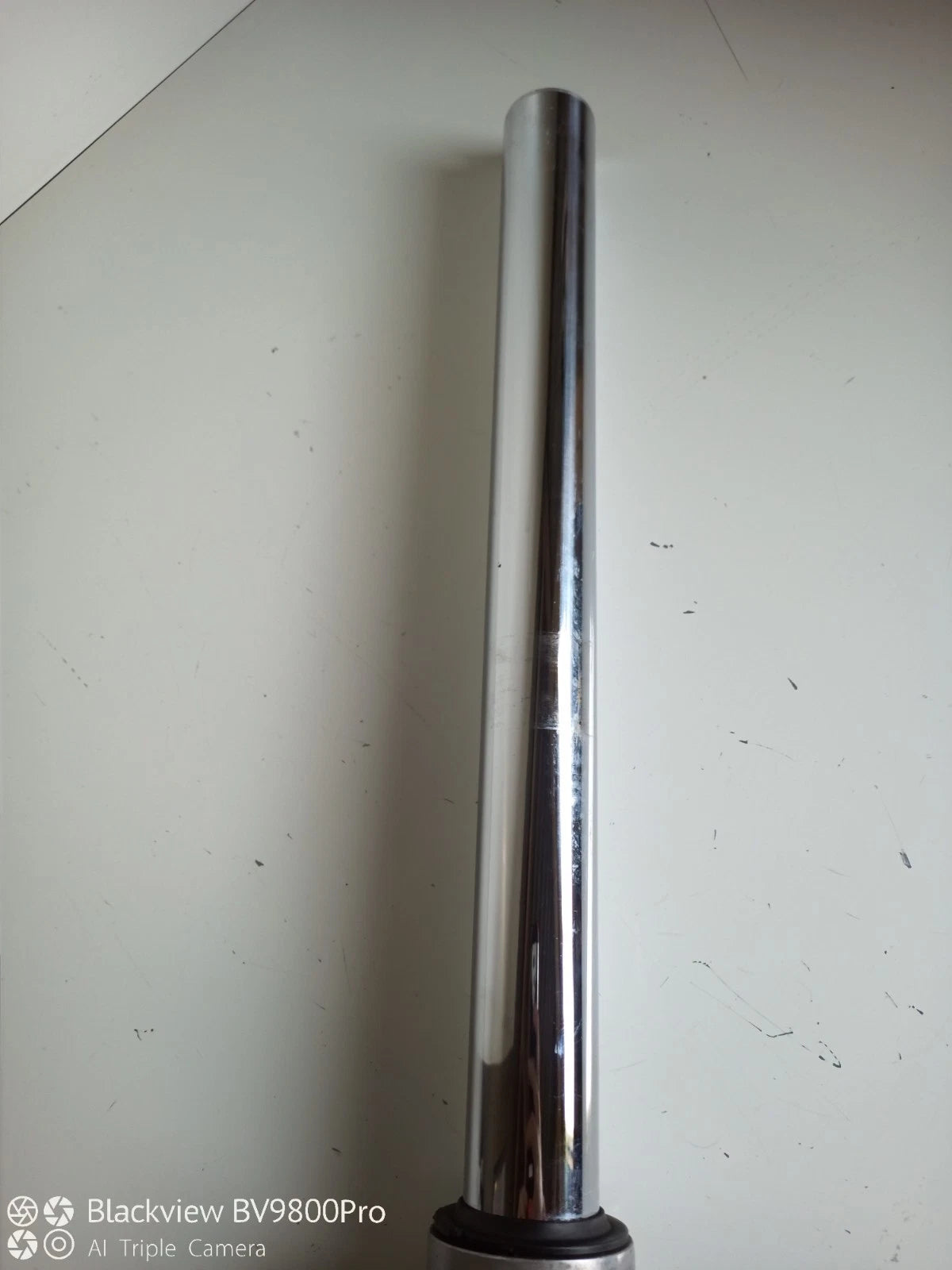 Tube de fourche gauche SUZUKI BANDIT 600 de 1998