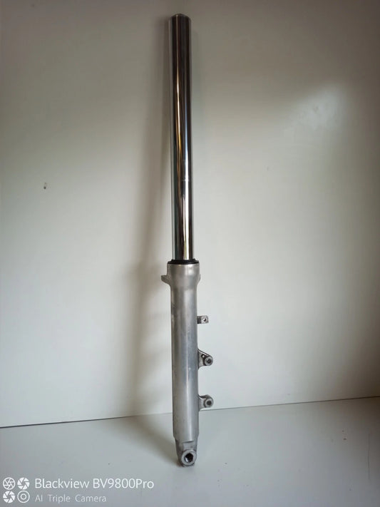 Tube de fourche gauche SUZUKI BANDIT 600 de 1998