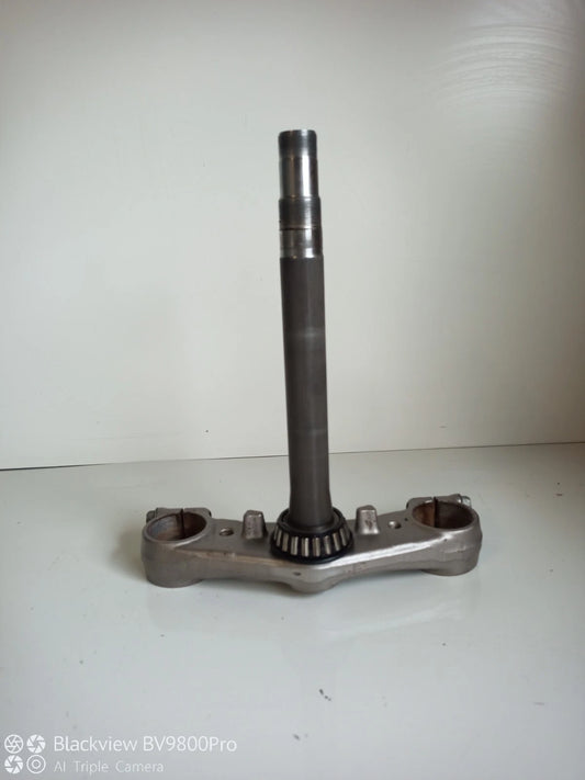 Té de fourche inférieur SUZUKI BANDIT 600 de 1998