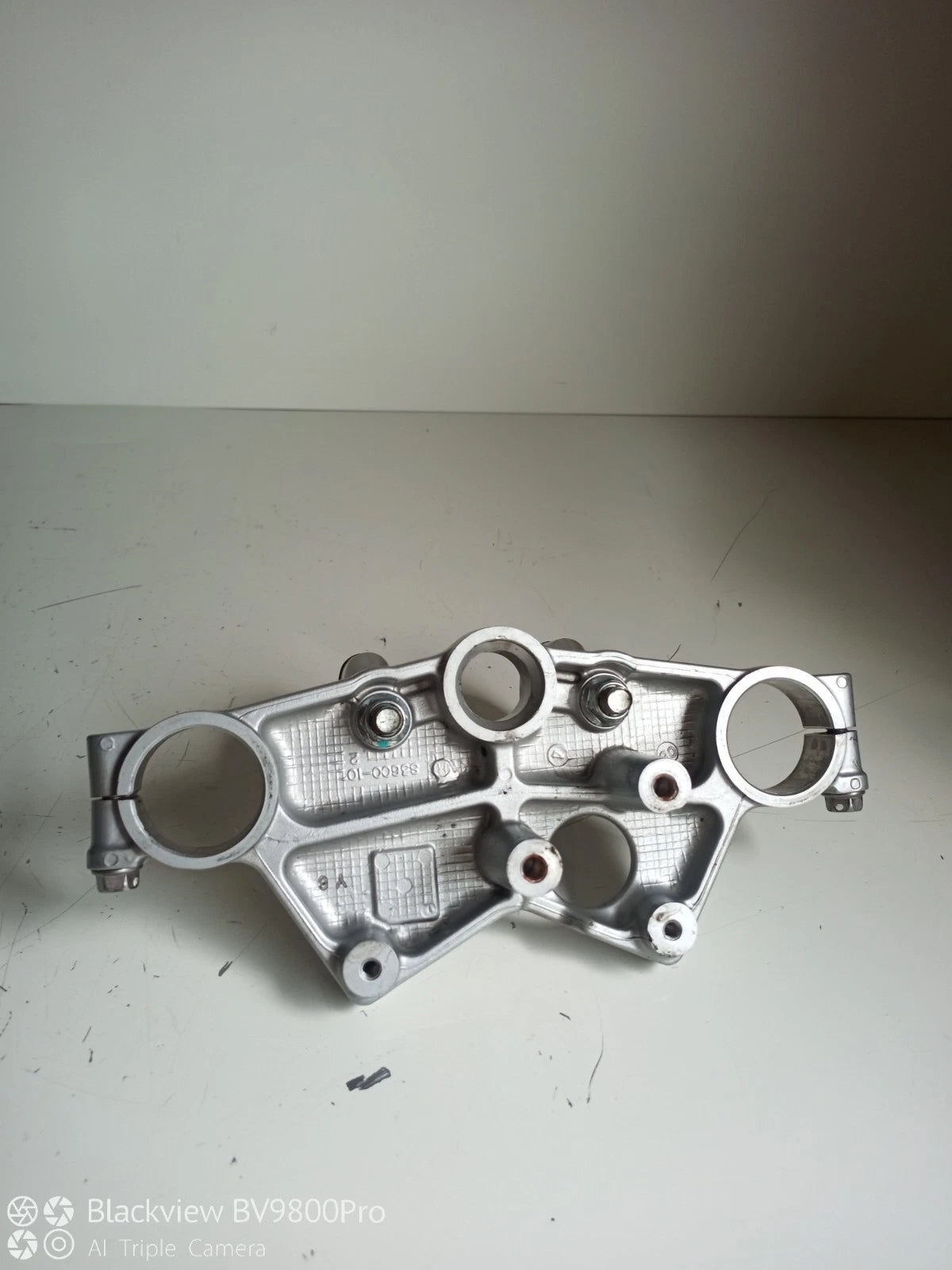 Té de fourche supérieur SUZUKI SV650N de 2007
