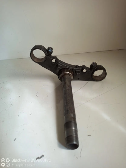 Té de fourche inférieur HONDA HORNET 600 de 2003
