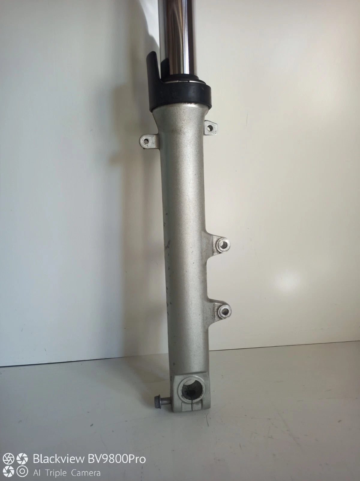 Tube de fourche gauche HONDA HORNET 600 de 2003