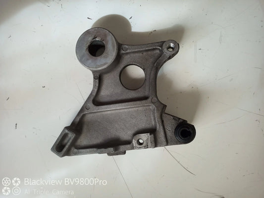 Support étrier de frein arrière HONDA HORNET 600 de 2003